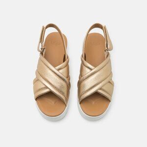 UGG Women's Zayne Slingback Sandal